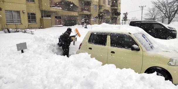 日本强降雪已致12死,快递单号查询_123随叫随到