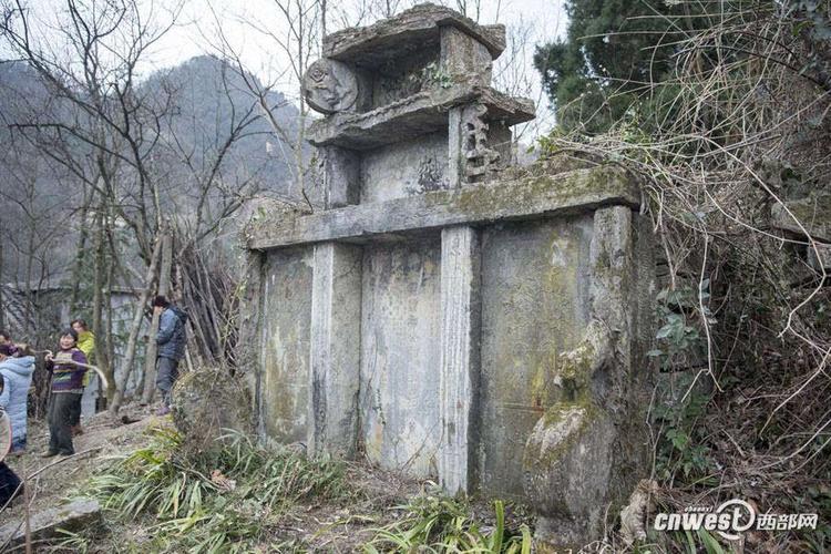 水库水位下降现古墓,上门取货_123随叫随到